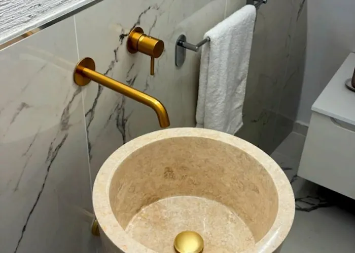 Liebeshotel Luxury 23 06 Casamassima